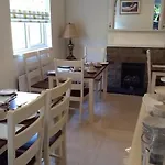 The Vee Guest 3*